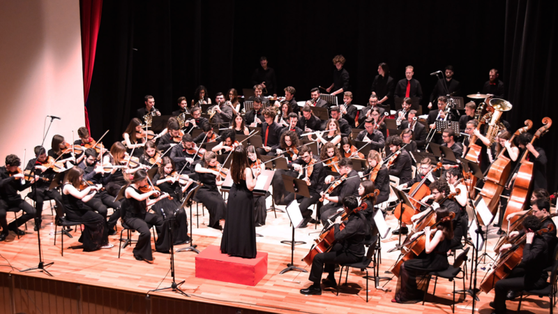 Danzando tra teatro e cinema – AYSO in Concerto