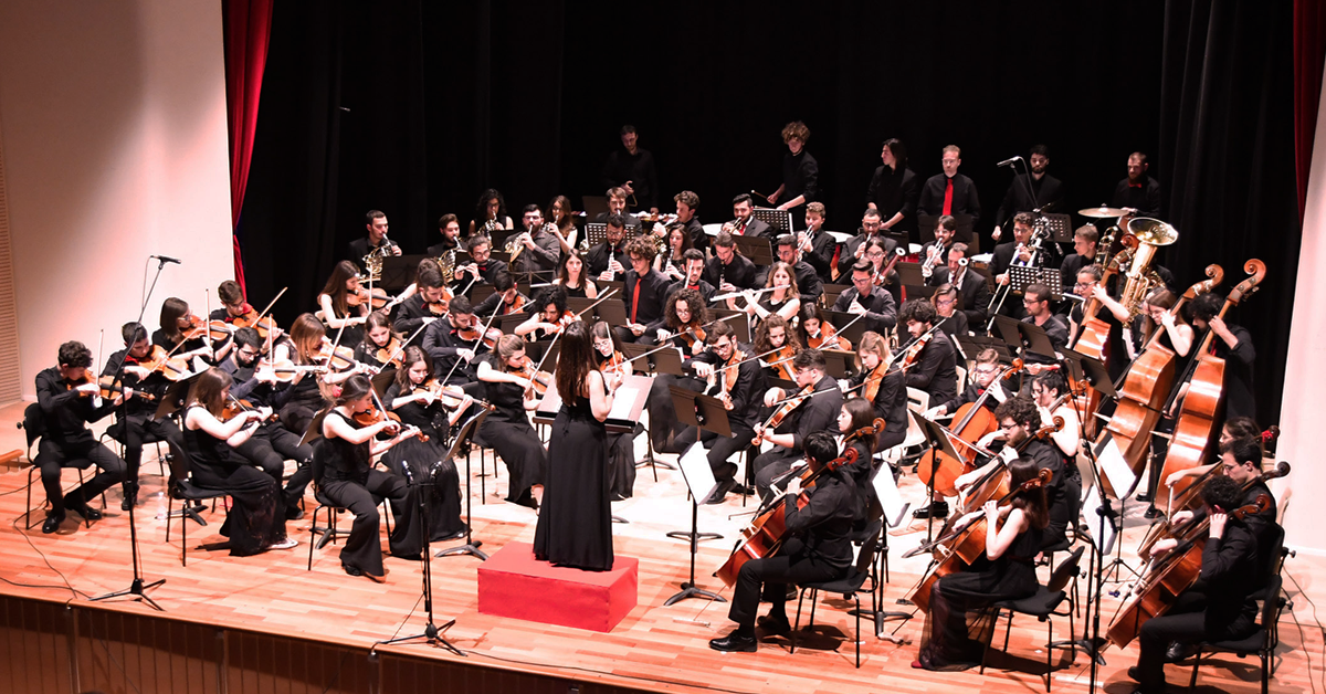 Danzando tra teatro e cinema – AYSO in Concerto